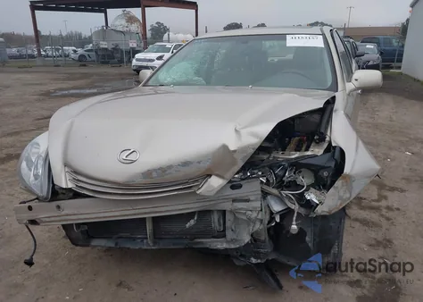 2002 Lexus Es 300 из США, поврежденный, VIN JTHBF30G520084159